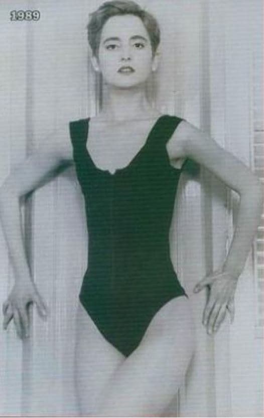 Así lucía Sabrina en 1989, antes de su primera cirugía plástica, cuando aún no se dedicaba a la televisión en su natal Argentina.