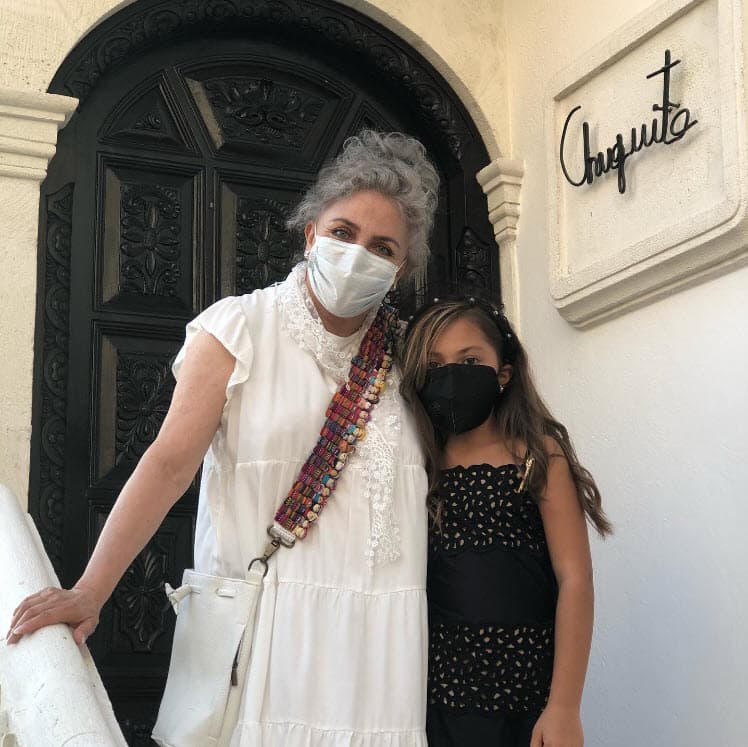 La protagonista de Los Ricos También Lloran confesó que el 
<b><a href="https://www.univision.com/shows/pequenos-gigantes/la-nieta-de-veronica-castro-le-pidio-un-dulce-regalo-de-cumpleanos-que-tiene-que-ver-con-pequenos-gigantes-fotos">no poder ver a Rafaela le "dolió en el alma"</a></b>, pues eran muy unidas.
<br>