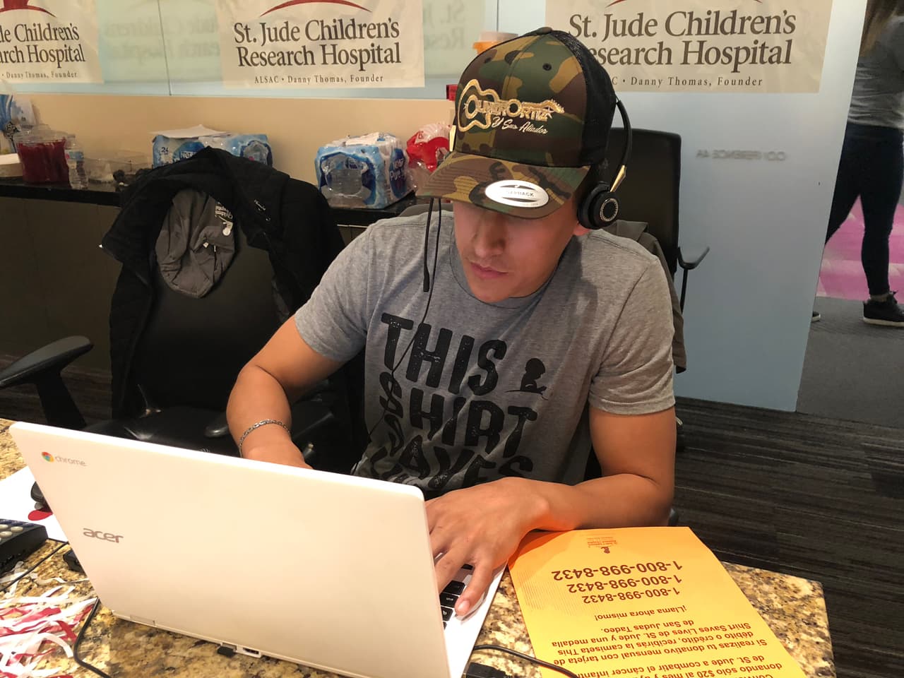 Y los acompaño 
<b><a href="https://www.facebook.com/OliverOrtizYSusAliadosOficial/">Oliver Ortiz</a></b>.
<br>
<br>
<b>DONA AQUÍ: <a href="http://bit.ly/UnidosConStJude" target="_blank">bit.ly/UnidosConStJude</a></b>