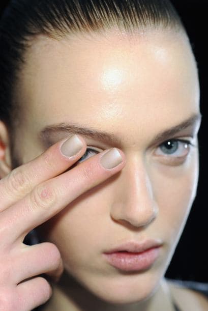 Los que tienen una base amarillenta se notan más naturales en las pieles claras.