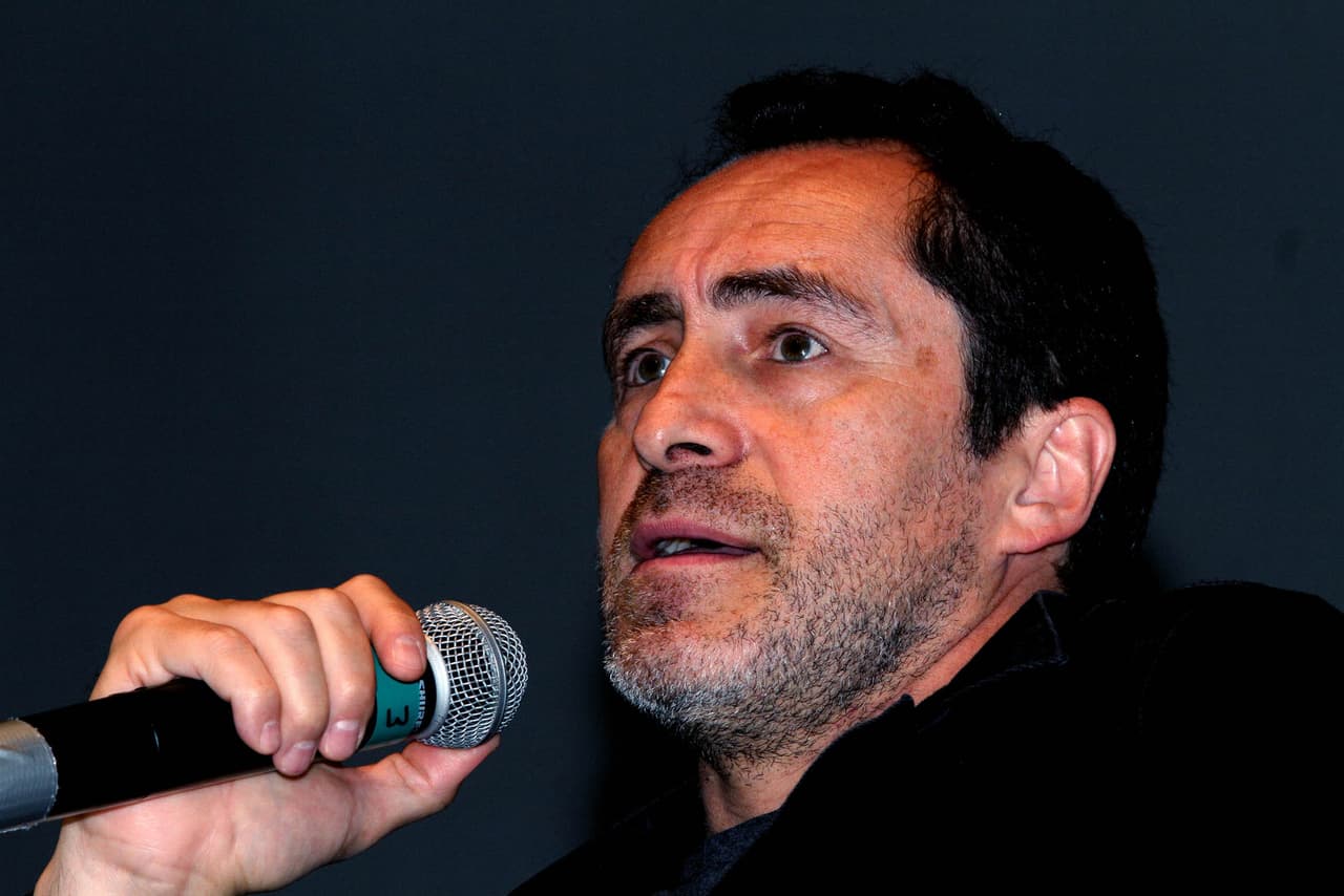 A través de su perfil de Instagram, el actor de 55 años de edad hizo una publicación donde dio a conocer el fallecimiento de su esposa, Stefanie Sherk.