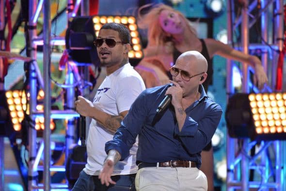 La rumba se puso buena y hasta en los ensayos nos hicieron sudar.