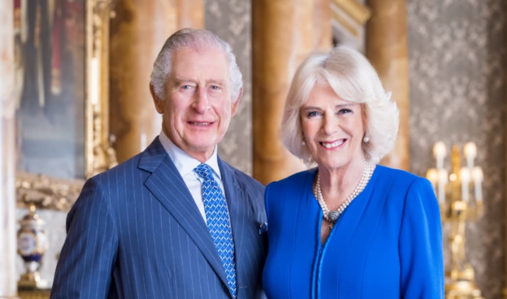 Camila será "reina" y así lo dice la invitación a la coronación de Carlos III