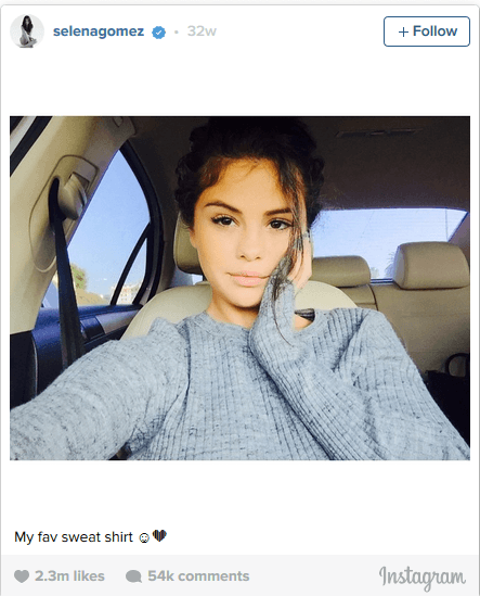 "Este es mi sueter favorito" escribió Selena en Instagram y aunque tiene muchas fotos sexys esta fue una de las más vistas.