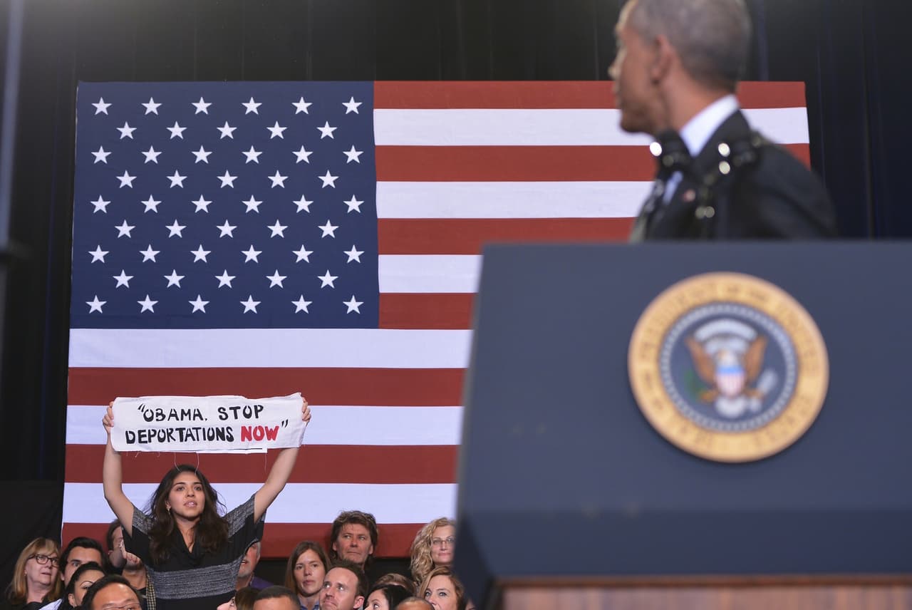 Iglesias de Chicago abren sus puertas a indocumentados