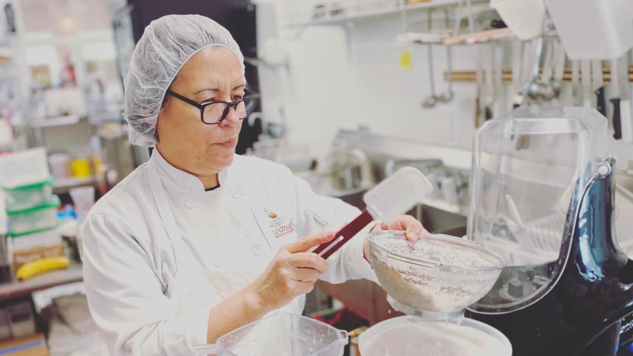 Andrea Pedraza es un ejemplo de dedicación, esfuerzo y la búsqueda de un sueño con sabor a chocolate.