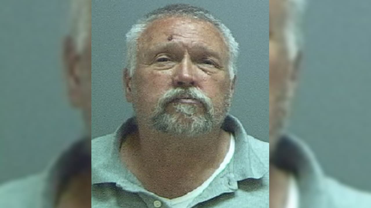 Un año de carcel para hombre que amenazó con arco y flecha a manifestantes en Salt Lake City