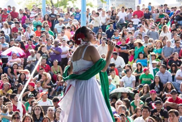 La comunidad mexicana se reunio en el historico Penn's Landing para celebrar el dia de la independencia mexicana. Estas son algunas imagenes.