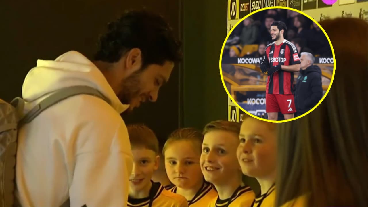 Raúl Jiménez y el hermoso gesto que niños de Wolves tienen con él