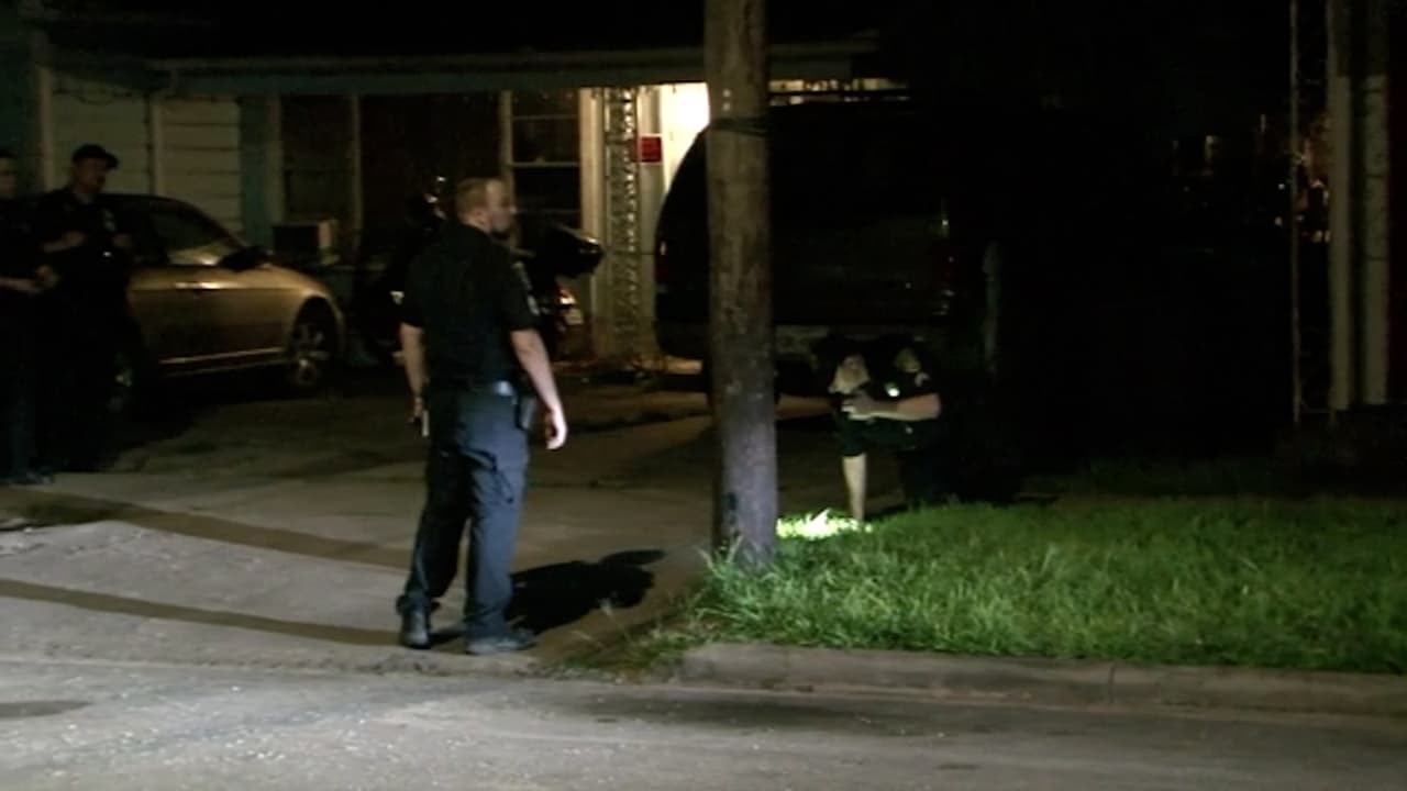 Los hechos ocurrieron el sábado 12 de junio alrededor de las 12:00 am, en el 4510 de la calle Hershe.
<br>