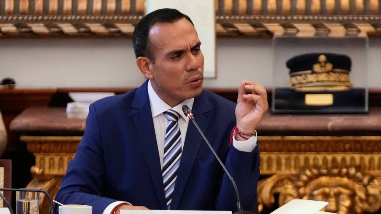 Política Perú: Congreso destituye al presidente José Jerí tras solo cuatro meses en el cargo