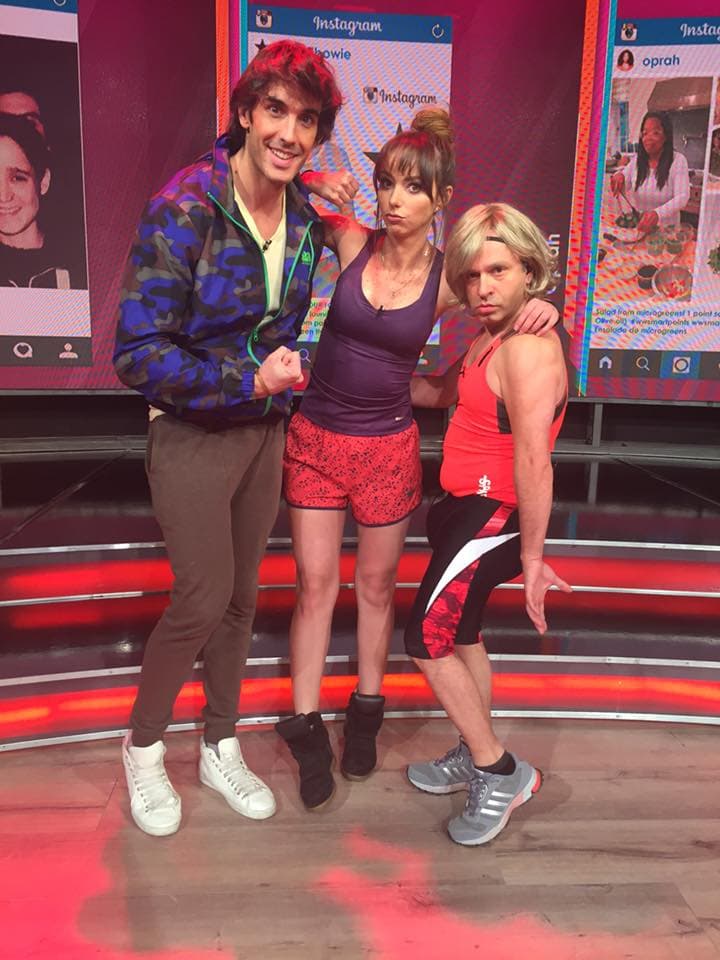 ¡Un atuendo muy atrevido! Todos dejaron lucir sus piernas. (11 de enero, 2016)