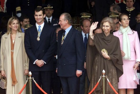 En materia de conocimiento de idiomas, también está muy por encima de la clase política o empresarial española.