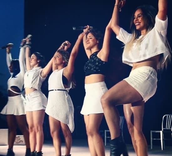 Cómo no disfrutar de sus shows, si cada una es tan especial que en conjunto provocan que miles de admiradores echen a volar su imaginación.