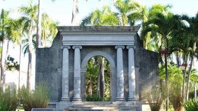 Agricultura firma acuerdo colaborativo con la UPR de Mayagüez para el sector cafetalero de la Isla