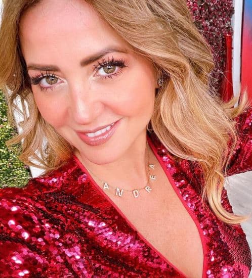 <b>Andrea Legarreta </b>
<br>La conductora también sufrió la pérdida de un bebé antes de tener a sus nenas, Mía y Nina.