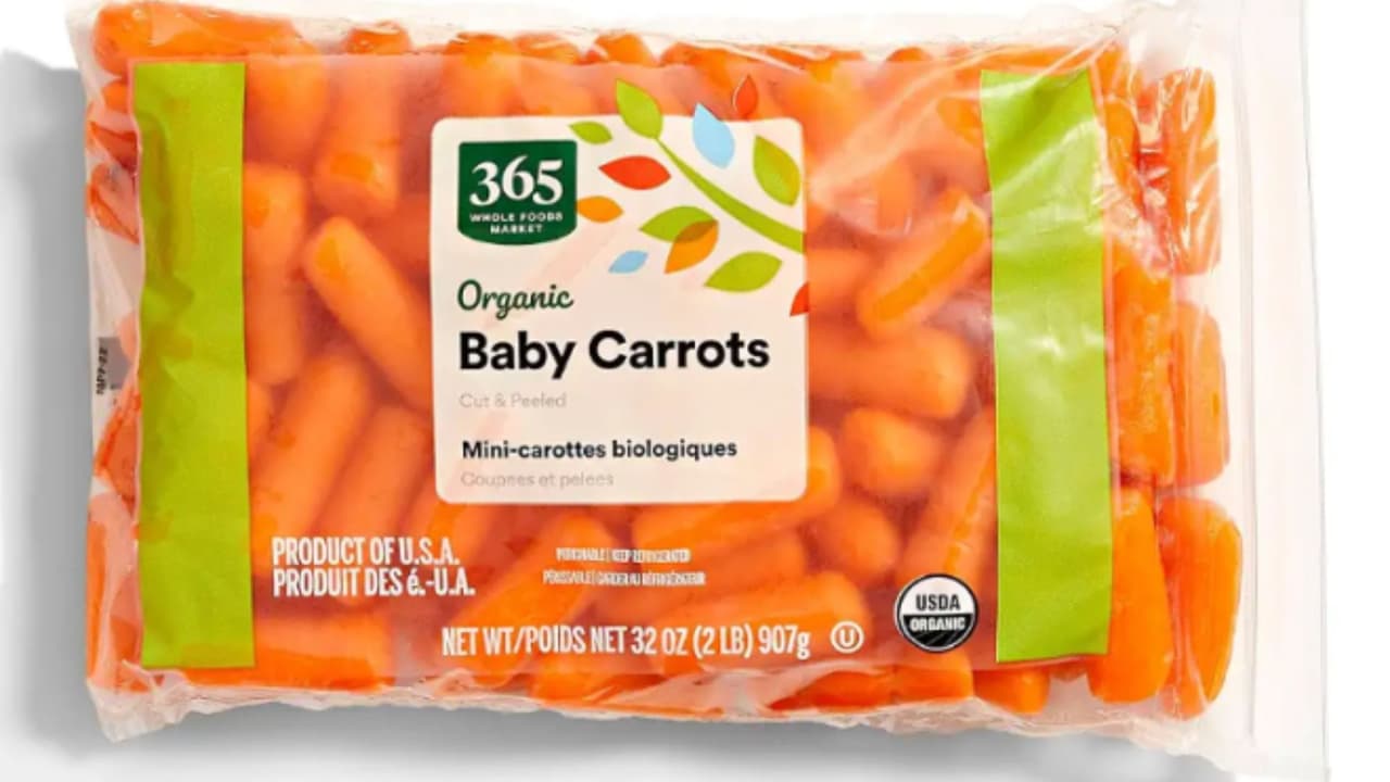 En 2024, alimentos esenciales para las fiestas, como zanahorias y canela, fueron retirados por riesgos de contaminación.