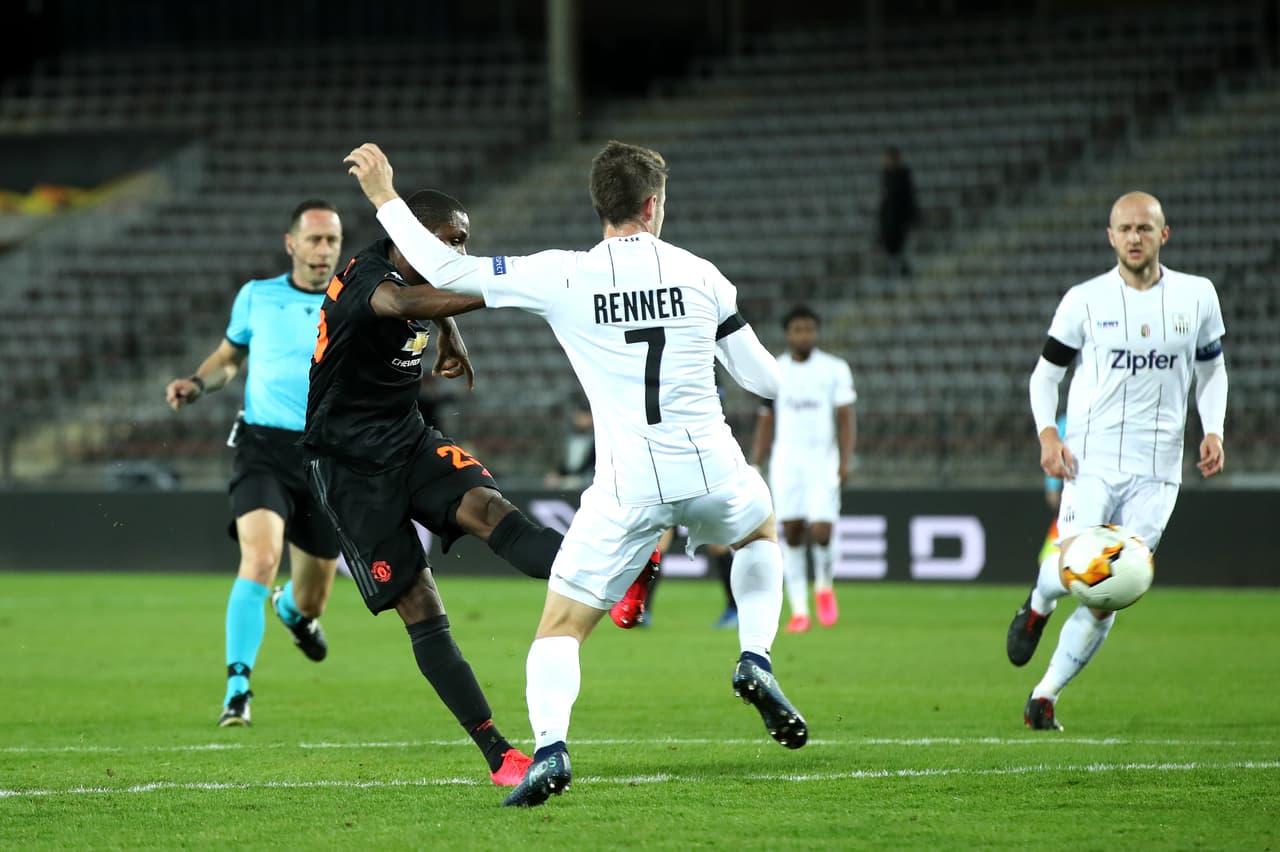 Al 28’ Ighalo abrió el marcador para Manchester United luego de burlar al defensa rival y disparar desde fuera del área.