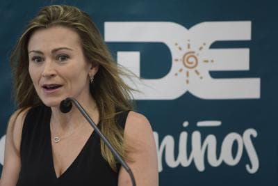 Se entrega en Filadelfia exsecretaria del Departamento de Educación de Puerto Rico, Julia Keleher