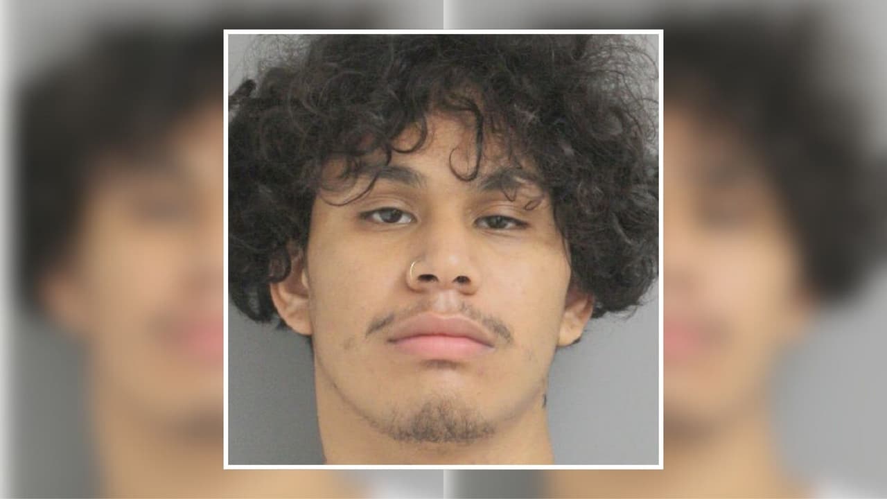 Tiene 17 años y ya está acusado de asesinato con posibilidad de pena capital por la muerte de un menor