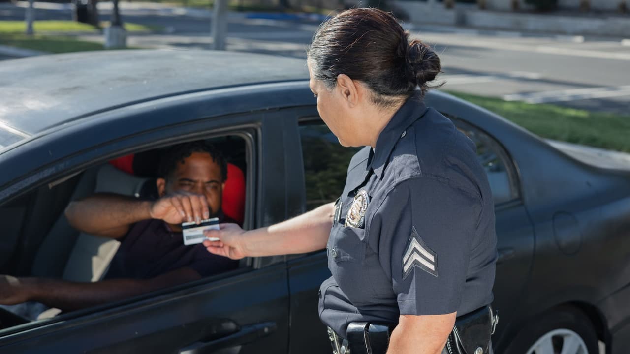 <h3 class="cms-H3-H3">¿De qué tratan las leyes más severas de inmigración propuestas en Florida?</h3>
<br>Las normativas implementan penas más severas para los indocumentados que cometan delitos, incluso si solo se trata de manejar sin licencia de conducir, la designación de una junta para controlar la migración en el estado y eliminar las matrículas estatales universitarias para indocumentados.