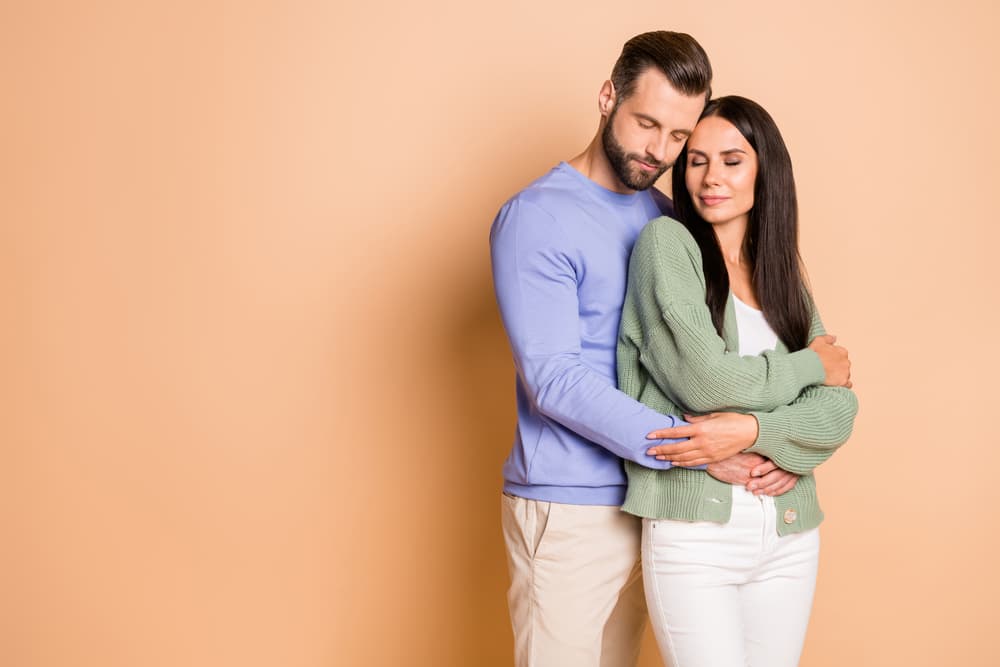 Después del día 18, cuando termine tu ciclo e inicies nuevo año de vida, recuperas terreno que pensaste perdido y sobre todo íntimamente te sentirás más seguro de esa persona a tu lado y comenzarás a pensar de una forma seria en algo que hasta ahora era una aventura y podría convertirse en algo más estable, seria y hermosa en este mes del amor.
<br>