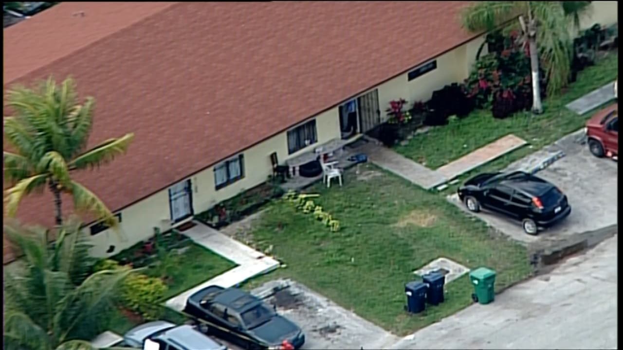 Hieren a dos hermanos adolescentes durante asalto en su casa