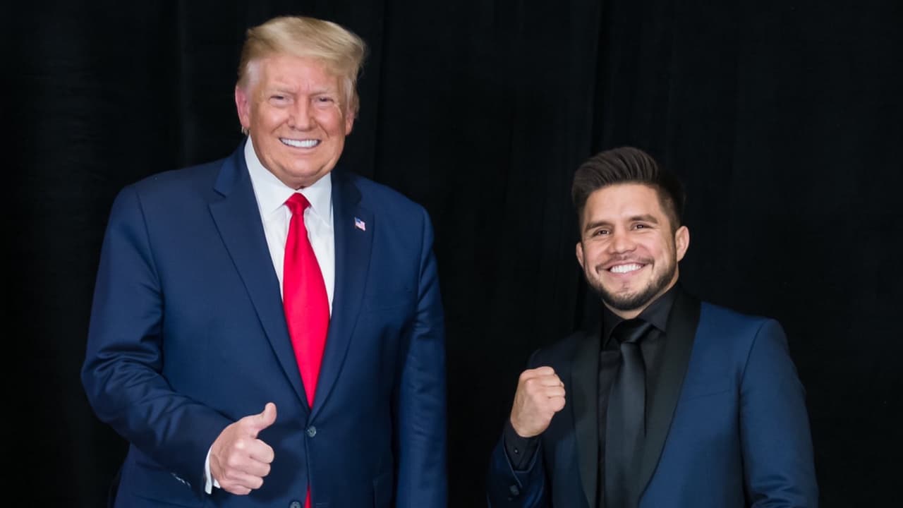 Henry Cejudo dio su respaldo a la reelección del presidente durante visita de Eric Trump a Arizona