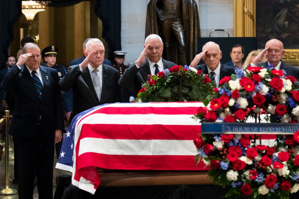 <b>Uno de los últimos eventos en que se vio a Powell fue el funeral del expresidente George H. W. Bush </b>el 4 de diciembre de 2018 en Washington DC.