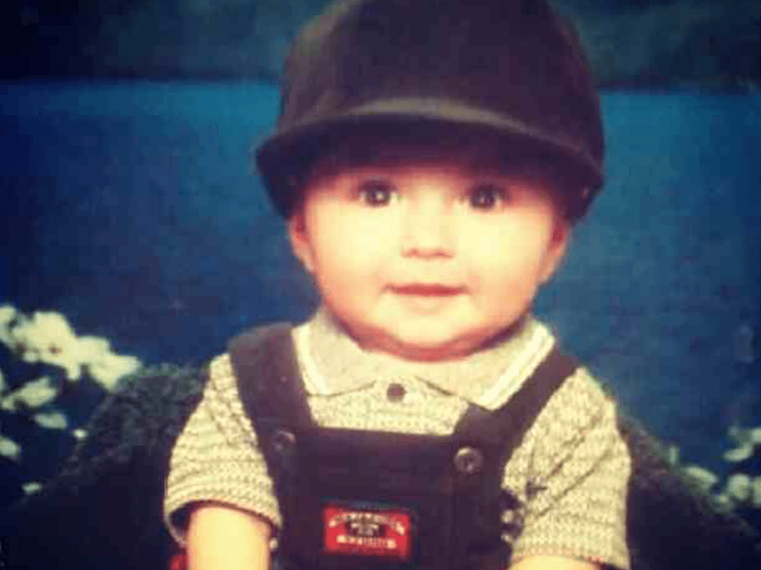 Su color favorito es el morado, le pone de mal humor no poder cantar y su momento más feliz fue audicionar en La Banda.