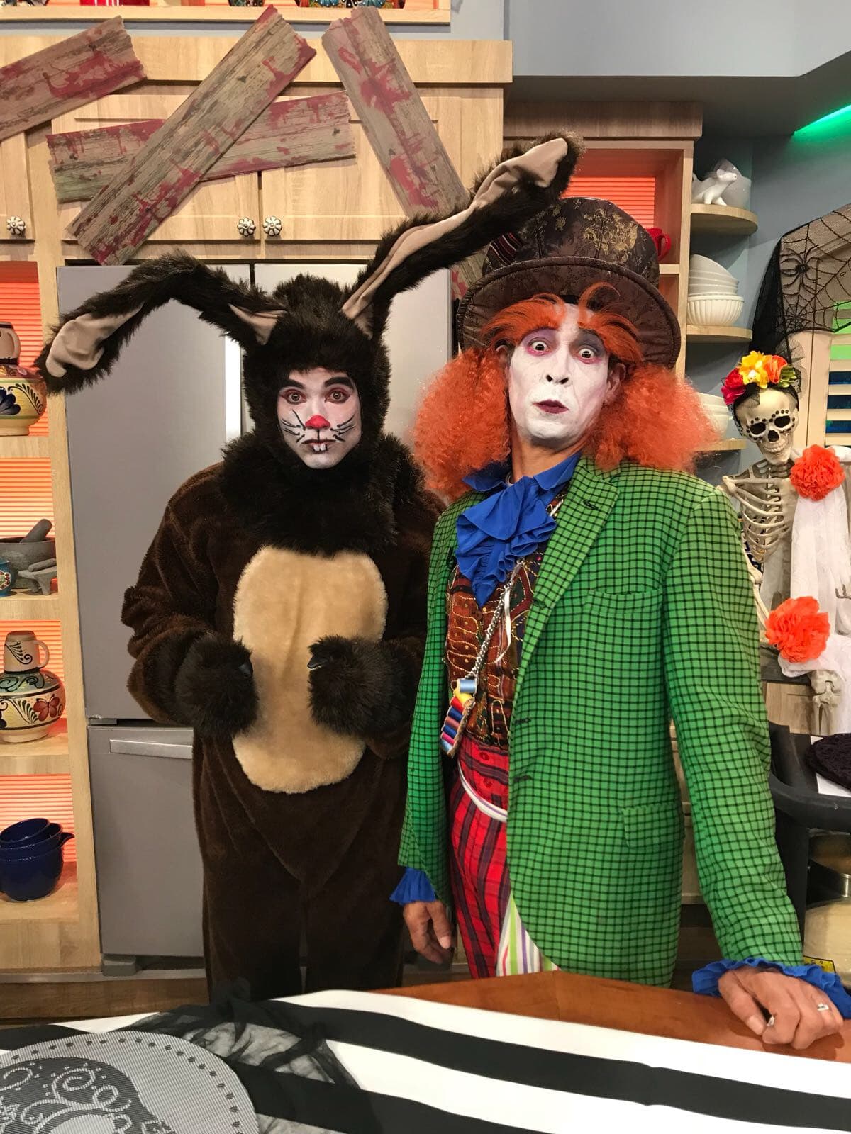 Las travesuras fueron parte de esta mañana. ¿Qué estarán tramando el malvado conejo y El Sombrero Loco?