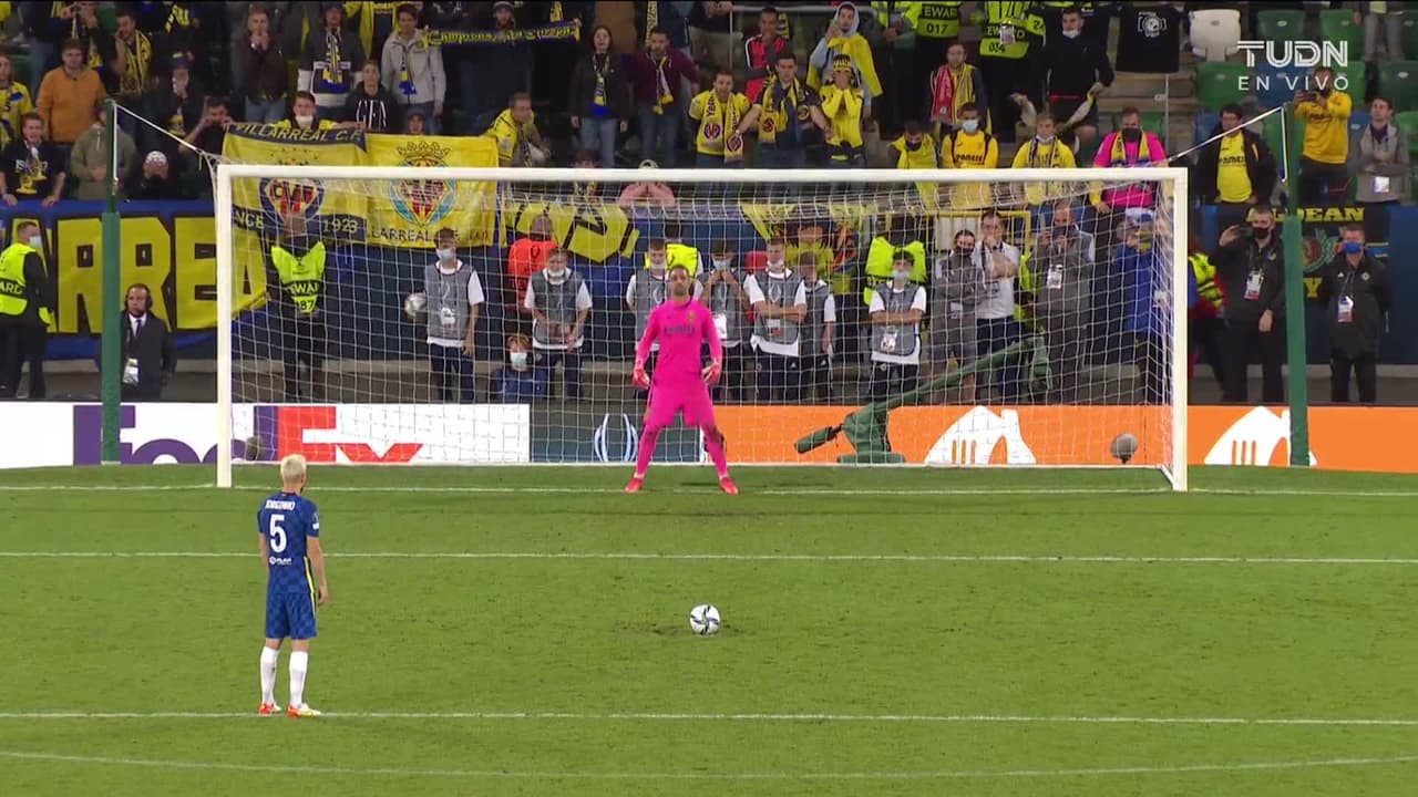 ¡GOL!  anota para Chelsea. Jorginho