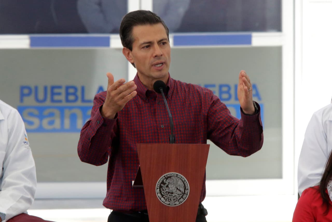 El presidente de México destituye al director de Pemex 