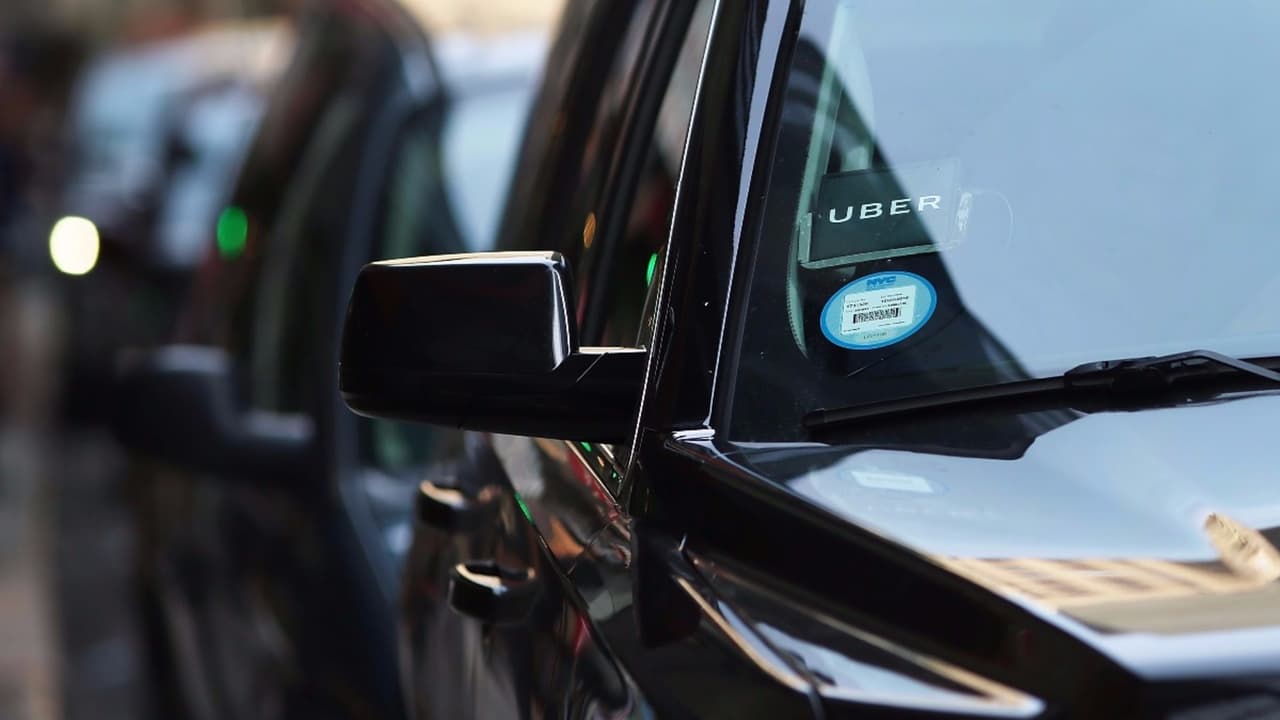 Estos datos demuestran cómo están desbancando Uber y Lyft a los taxistas en Miami