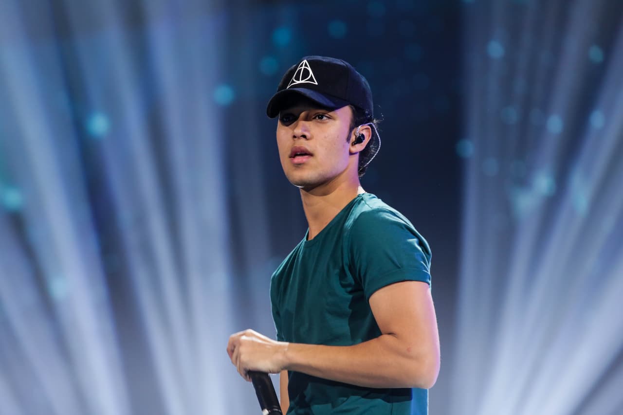 Están nominados en la categoría de Mejor Nuevo Artista y fácilmente pudieran llevarse el gramófono. ¿Será así? Sea como sea el crecimiento de estos chicos ha sido increíble desde que ganaron la primera temporada de La Banda. Te dejamos con lo mejor de su ensayo.