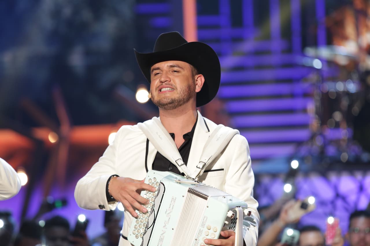 Con presentaciones inolvidables estos artistas conquistaron a las bellas con sexys letras y pegajosas melodías.