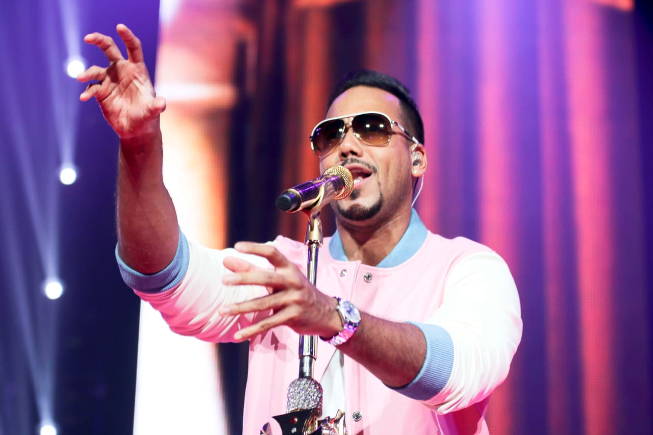 Otro latino que triunfó en grande este año fue Romeo Santos, Billboard reportó que gracias a su tour obtuvo ingresos de $18,012,835 millones de dólares.