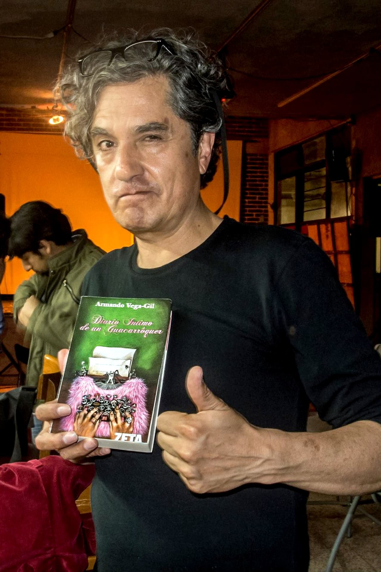 Una semana después del
<b><a href="https://www.univision.com/famosos/confirman-muerte-de-armando-vega-gil-el-fundador-de-botellita-de-jerez-informo-en-twitter-que-se-suicidaria" target="_blank">suicidio de Armando Vega-Gil,</a></b> luego de que se le señalara por supuesto acoso sexual a una menor de 13 años, los otros integrantes de Botellita de Jerez se expresaron sobre el suceso.