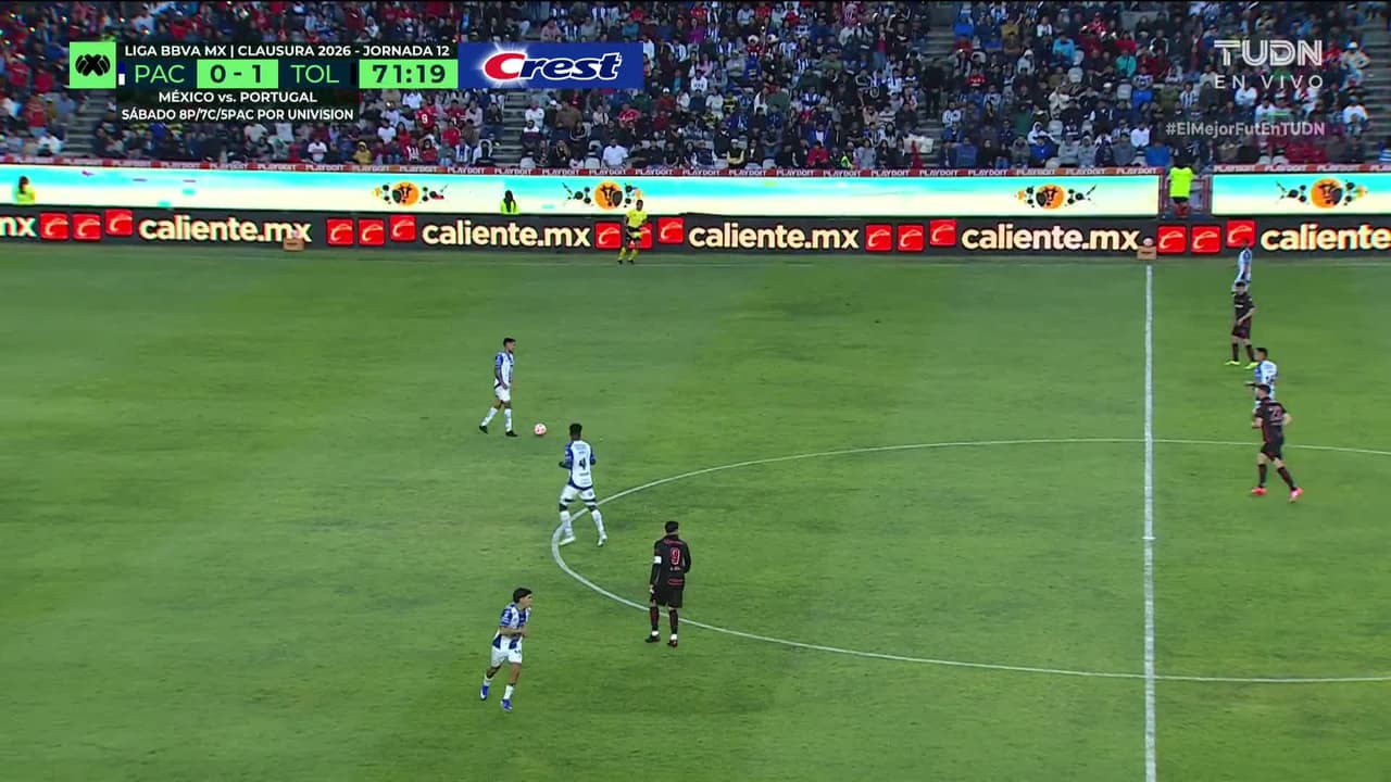 ¡GOL!  anota para Pachuca. Elías Montiel