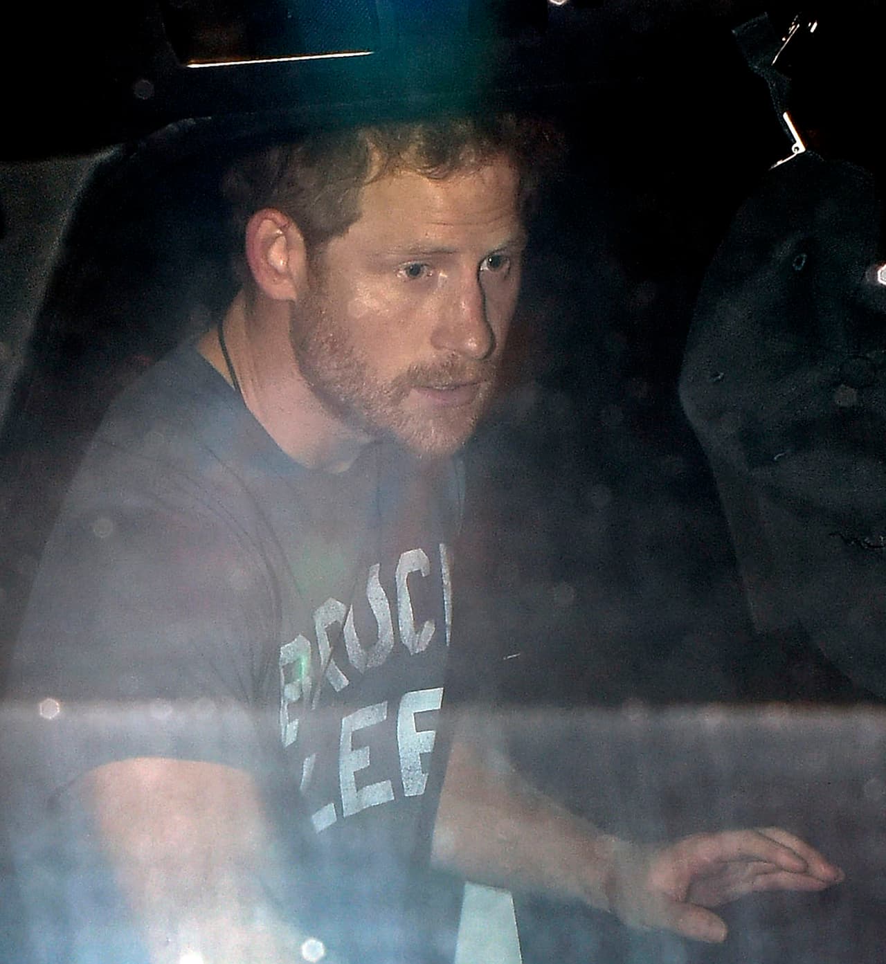 La derrota de su equió lo puso de malas.