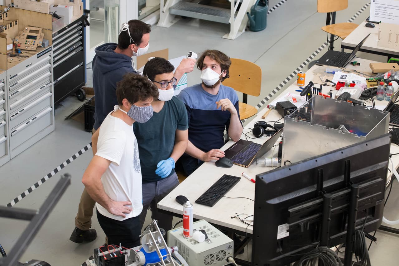 <b>Co-creación</b>: Vivimos en una sociedad altamente interconectada, e incluso el distanciamiento social no ha suprimido la necesidad de relacionarnos como humanos.