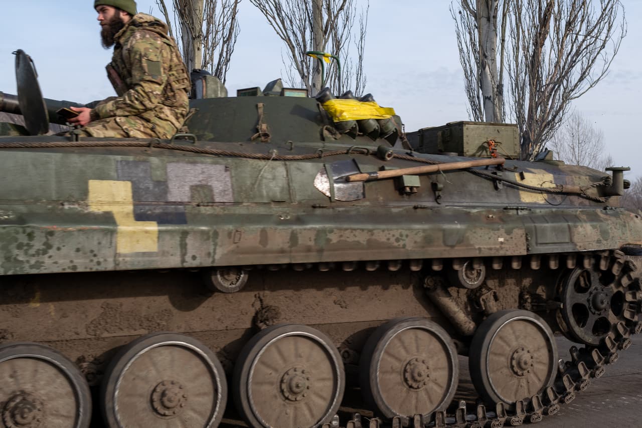 A qué se deben las tensiones entre EEUU y Alemania por el envío de tanques a Ucrania