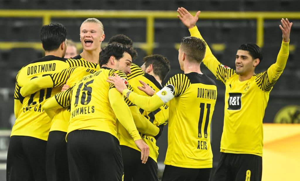 Borussia Dormund golea 5-1 al Freiburg con un doblete de Thomas Meunir, otro doblete de Erling Braut Halaand y un gol de Mahmoud Dahoud.