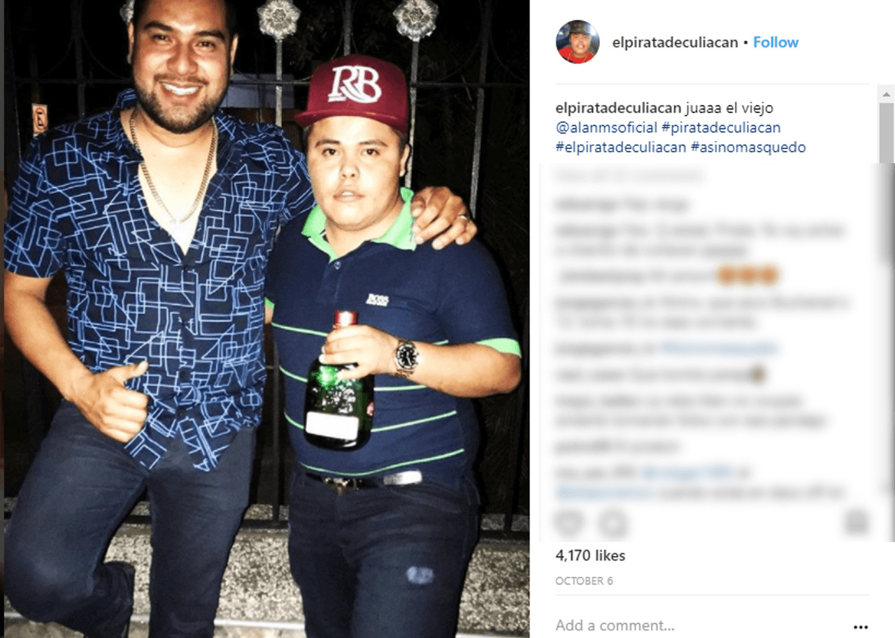 Alán Ramírez, vocalista de la popular Banda MS, se retrató con 'El Pirata' el pasado 6 de otubre.