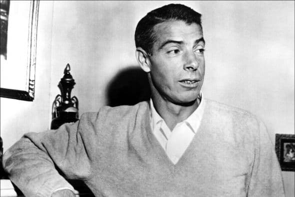 El pelotero trató de convertir a Monroe en lo que no era... un ama de casa dedicada al hogar, que le cocinara y atendiera, las discusiones llegaban a los golpes y humillaciones. Joe no soportaba que fuera un ícono sexual: "No eres más que un pedazo de carne para ellos".