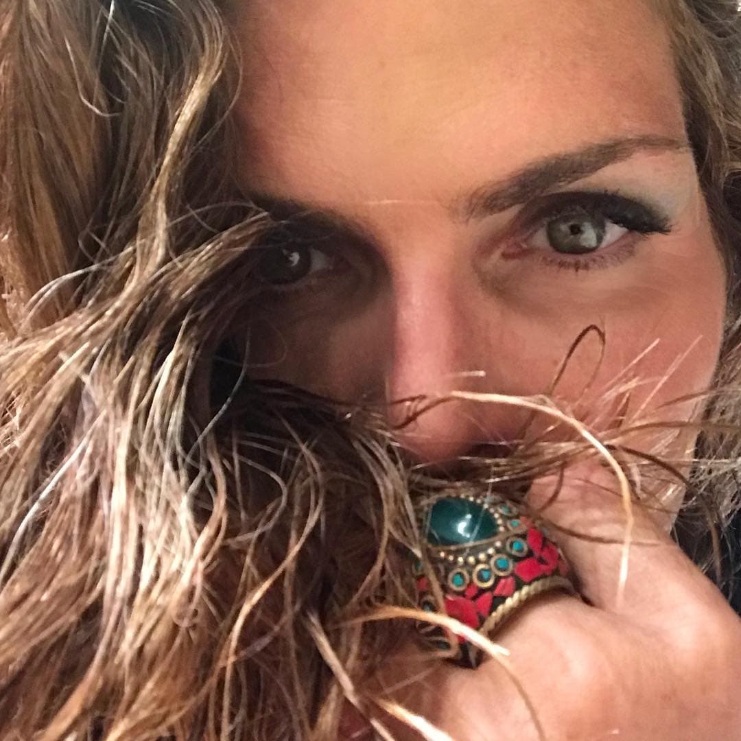 Las empleadas domésticas fueron las que se percataron que había objetos desordenados en la propiedad, por lo que decidieron llamar al abogado de Oliver, de acuerdo a lo reseñado en la carpeta de investigación que cita El Universal.