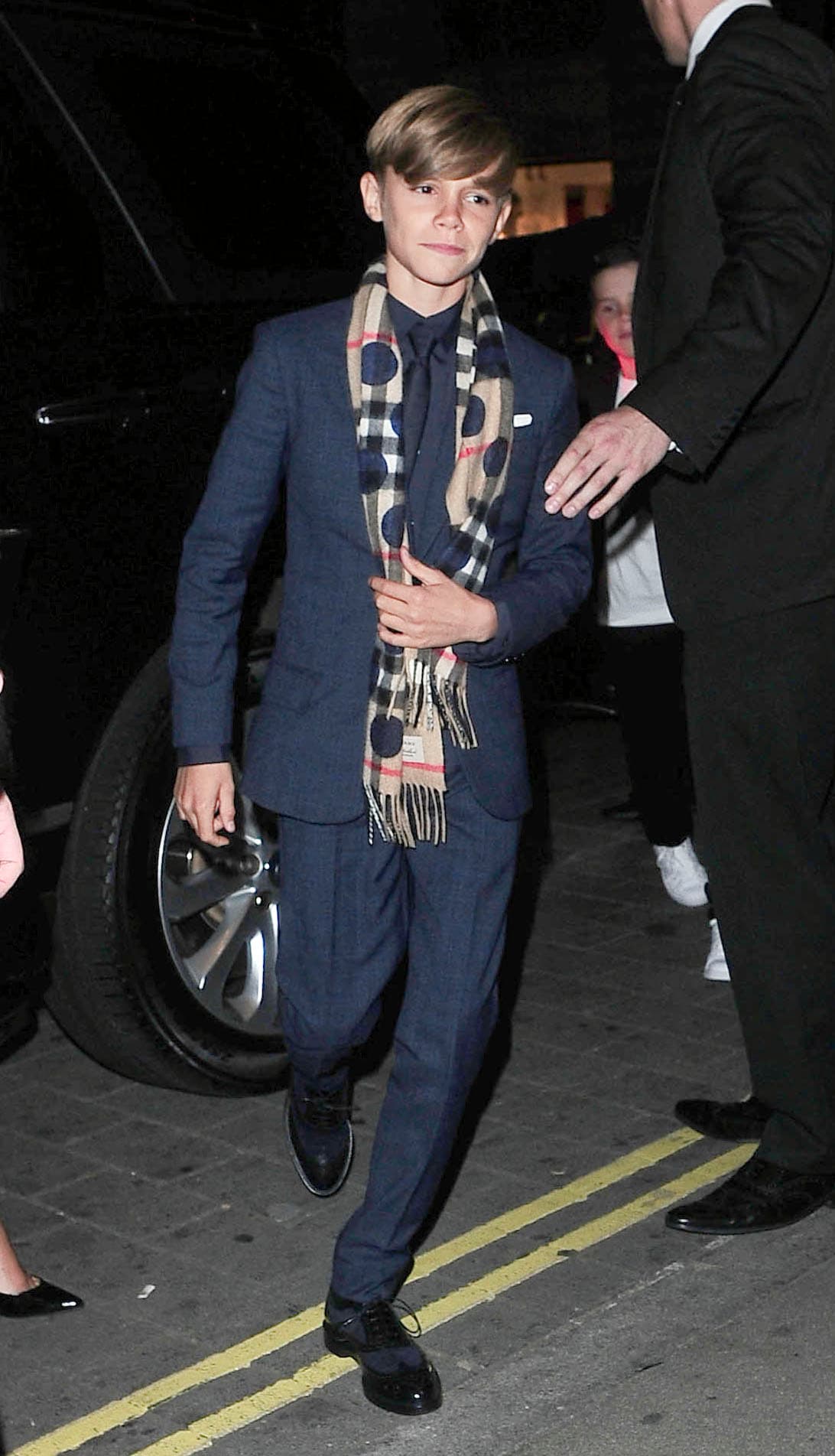 Romeo sigue los pasos de sus papás en la farándula.