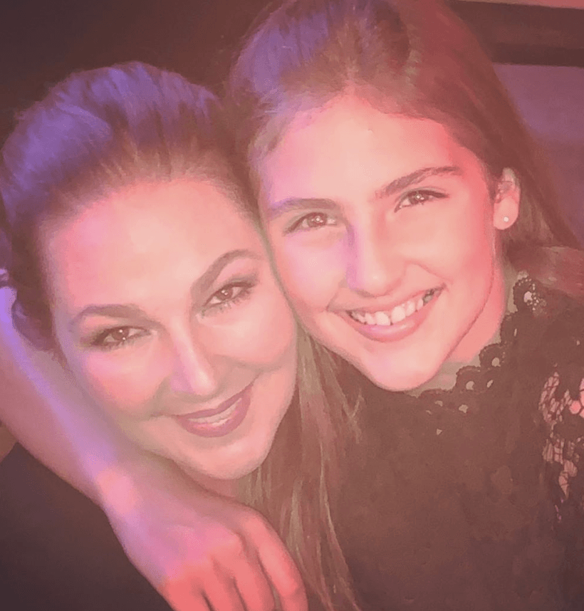 Aunque a la actriz no le ha sido tan fácil ser madre soltera, asegura que ha logrado sacar adelante a sus hijos y darles el tiempo necesario pese a sus complicados horarios de trabajo: “Siempre se puede, somos fuertes, somos guerreras y no tenemos que dudar de eso en ningún momento”, dijo para 'De primera mano' en julio de 2018.