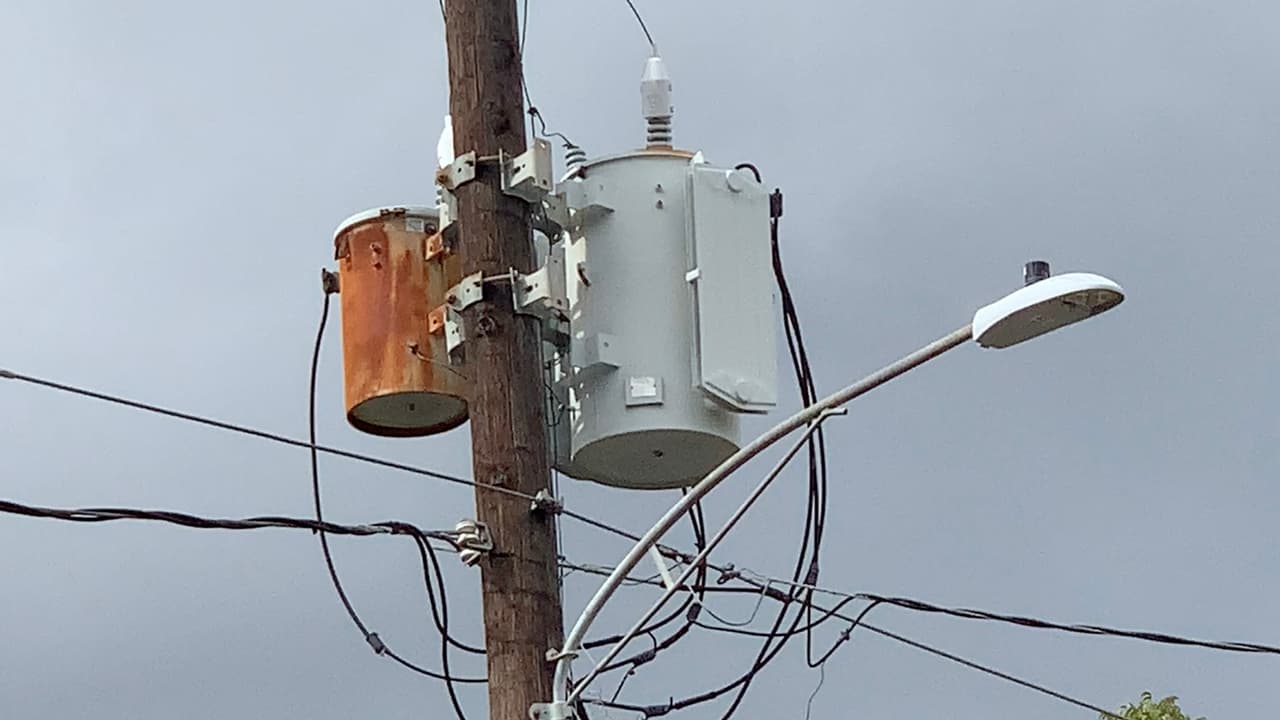 Los beneficiarios pueden ser propietarios de viviendas o inquilinos que pueden obtener ayuda con todos sus pagos vencidos de servicios públicos de electricidad, gas natural y gas propano.