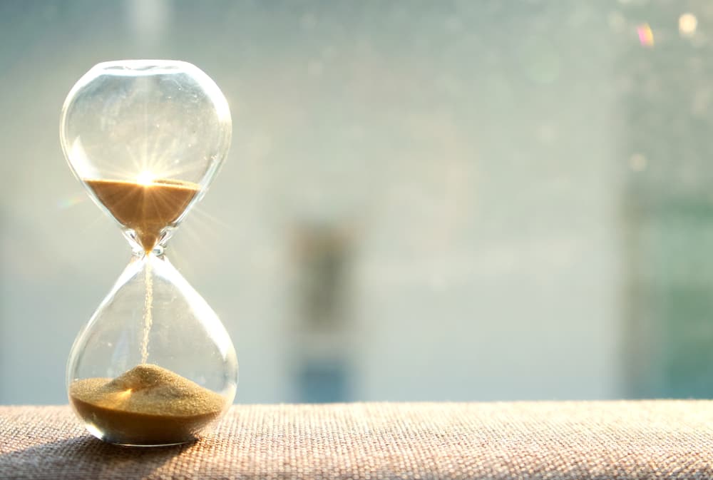 <h3 class="cms-H3-H3">Déjalo en manos del Universo </h3>
<br>Permite que el Universo trabaje a su modo, una vez que has lanzado tu decreto solo te resta tener paciencia. 
<br>
<br>